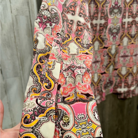 Charter Club pink paisley gold detail button up blouse size S - Picture 6 of 6
